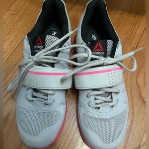 Gently used CrossFit shoes! Flat bottom perfect for lifting
